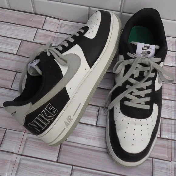SIZE 13. NIKE AIR Force 1 Low '07 EMB Raiders sneakers shoes.
